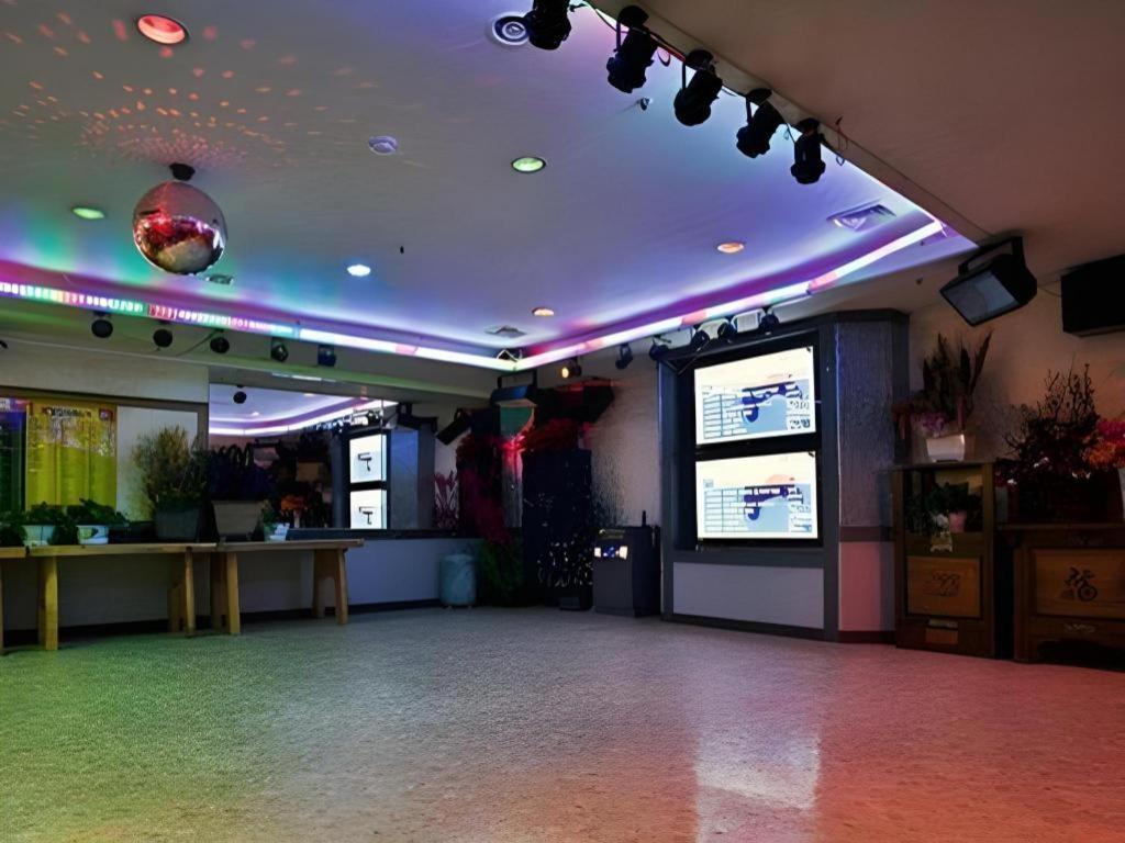Hyundai Elliot Hotel And Resort Pyeongchang Bagian luar foto