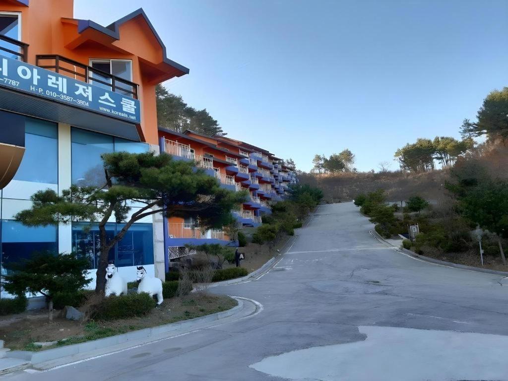 Hyundai Elliot Hotel And Resort Pyeongchang Bagian luar foto